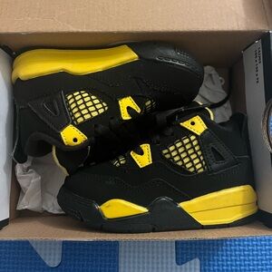 Preschool toddler size 6C, 2023
Air Jordan 4 Retro TD 'Thunder'